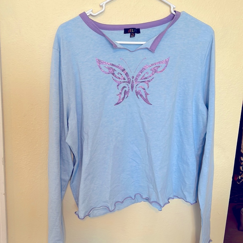 Cute Delia’s sparkling long sleeve